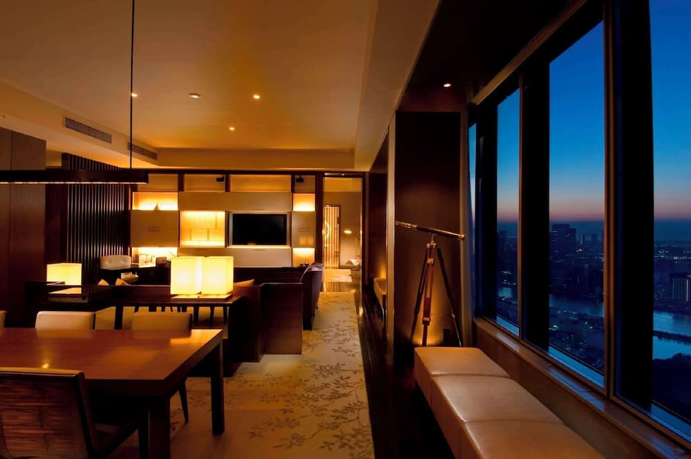 How Third-Party Hotel Booking Sites Are Costing You Money and Flexibility (And Why Gondola is Different)